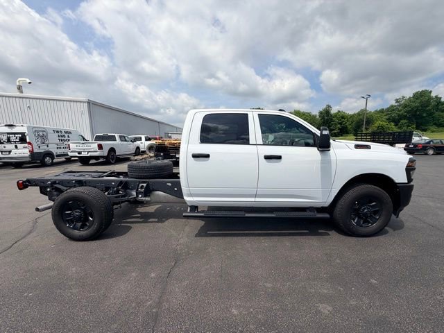 ram ram 3500 chassis cab 2025 3C7WR9CJ8SG548368 image ram ram 3500 chassis cab 2025 3C7WR9CJ8SG548368 image